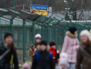 EU extends temporary protection for Ukrainians but restricts access for military-age men