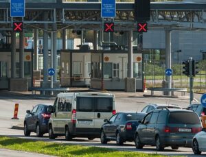 Finnish entrepreneur jailed for breach of EU sanctions after exporting trucks to Russia