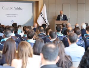 Geleceğin Liderlerine Alarko İmzası