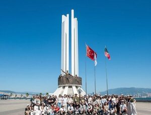Geleceğin mimarları Karşıyaka’nın tarihi mirasını keşfetti
