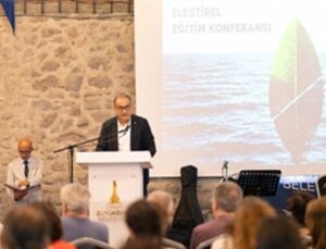 İzmir’deki uluslararası eleştirel eğitim zirvesi başladı
