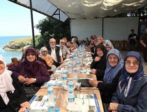 Kandıra Belediyesi “Saygınlar Buluşmaları” Devam Ediyor