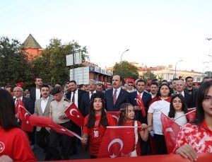 Lider Altay: “Bugün Ülkemize Yönelik Tehditler Savuran Tüm Zalim Odaklar; 15 Temmuz Destanını Düzgün Okumalıdır”