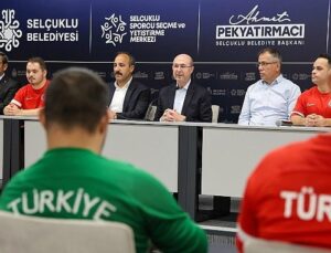 Lider Pekyatırmacı Down Sendromlu Futsal Millî Takımı ile Bir Araya Geldi
