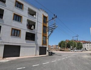 Lider Taban Tamamlanan Asfalt Ve Otopark Çalışmalarını Yerinde İnceledi