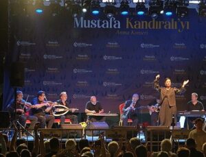 Mustafa Kandıralı yapıtlarıyla anıldı