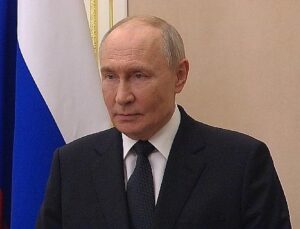 Putin’den Deniz Kuvvetleri Günü İletisi: “Rus Donanması Güçlenmeye Devam Ediyor”