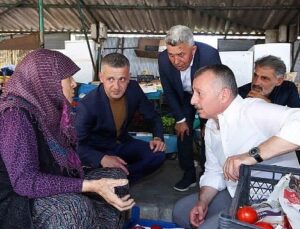 Sokakta, pazarda sıcak, samimi manzaralar
