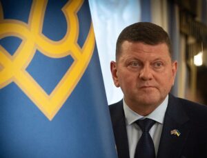 Ukraine’s former commander-in-chief to run for president, reports say