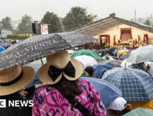 Vatican excommunicates hundreds of thousands of splinter sect followers