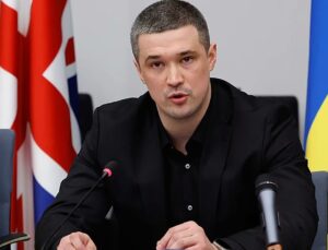 Zelenskyy dismisses Ukraine’s popular Defence Minister Mykhailo Fedorov