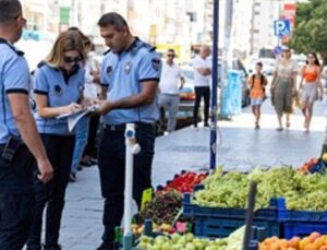 Ana arterlerde kaldırım işgaline geçit yok