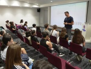 Gençler Denizli Büyükşehir ile Dünyaya Açıldı
