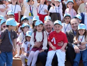 Lokomotif’te 30 Bin Çocukla Büyük Buluşma