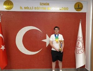 Singapur’dan İzmir’e Dünya İkinciliği Gururu
