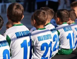 Urla’da çocuklar yaz atölyeleriyle hem eğlendi hem öğrendi